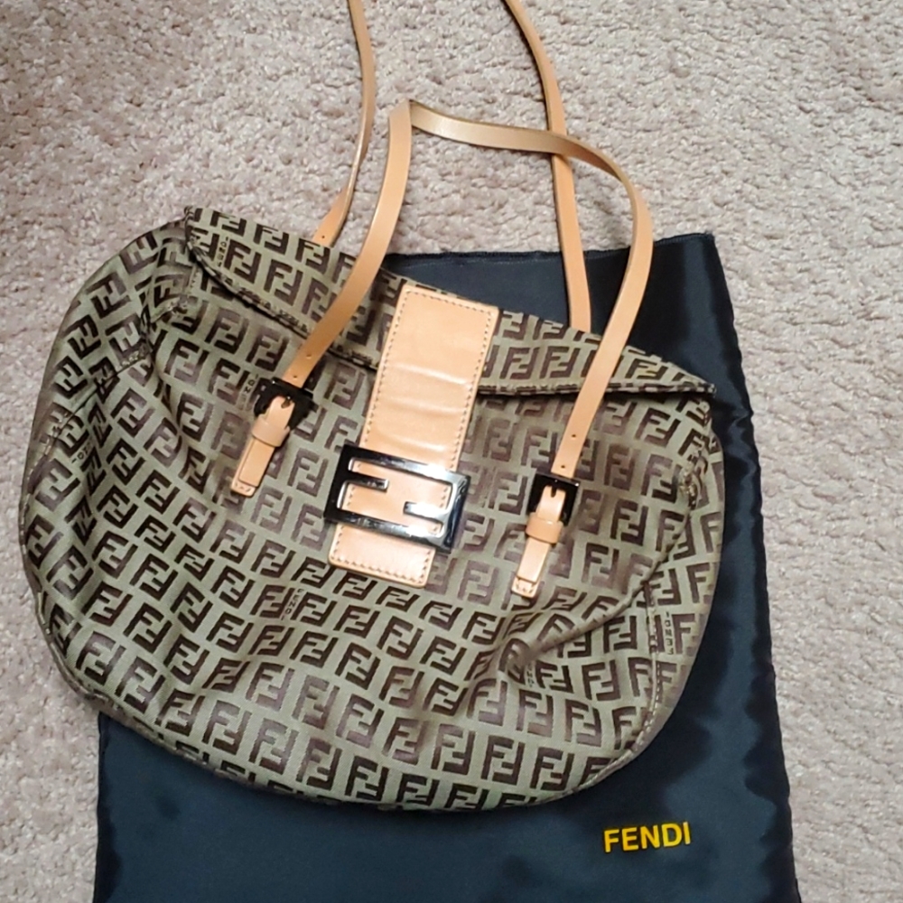 Fendi purse